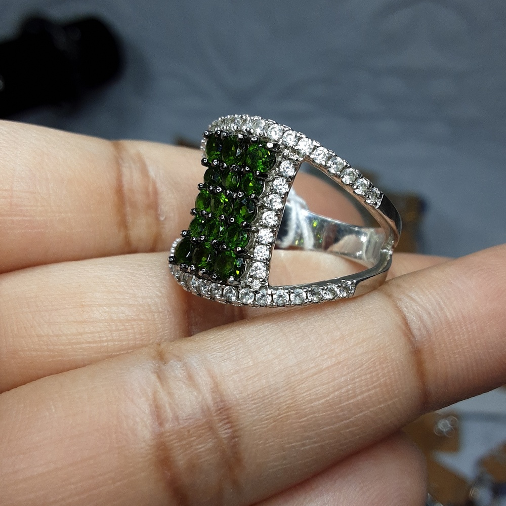 925 Chrome diopside - Picture 2 of 2